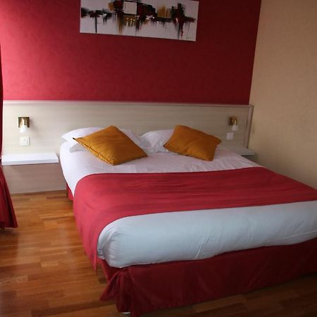 Feurs Hotel Etesia מראה חיצוני תמונה