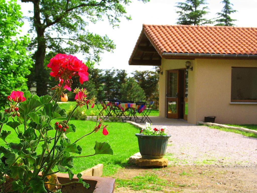 Feurs Hotel Etesia מראה חיצוני תמונה