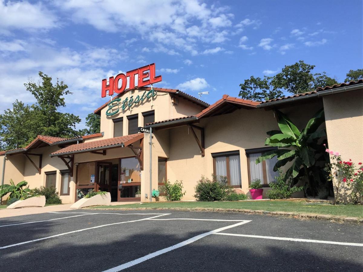 Feurs Hotel Etesia מראה חיצוני תמונה
