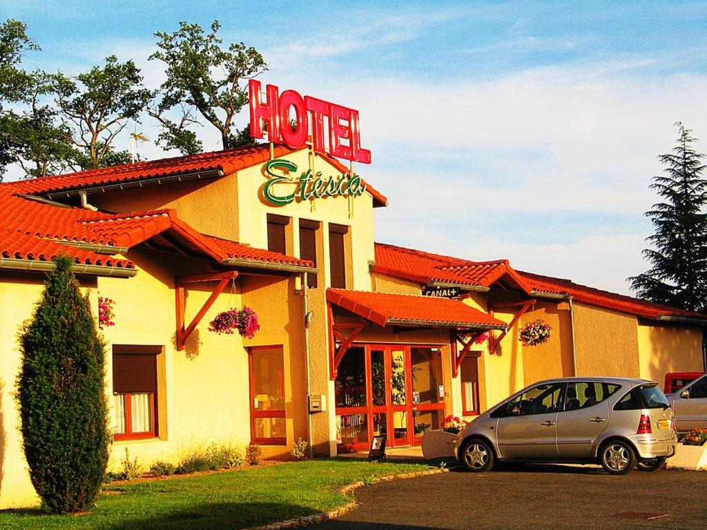 Feurs Hotel Etesia מראה חיצוני תמונה
