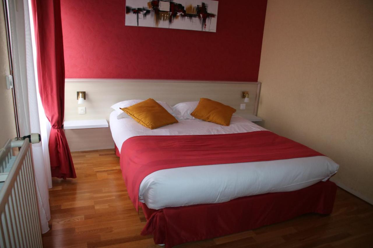 Feurs Hotel Etesia מראה חיצוני תמונה