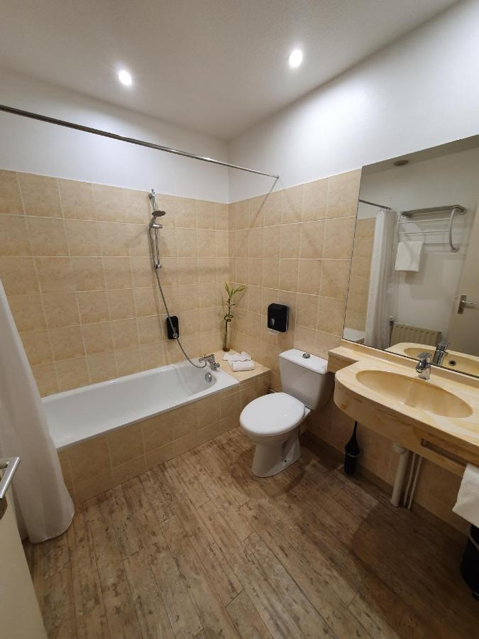 Feurs Hotel Etesia מראה חיצוני תמונה